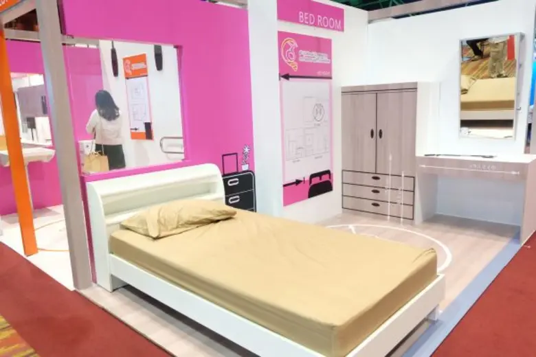 ต้นแบบป้ายรถเมล์-ที่พักอาศัยรองรับคนพิการ เพื่อความเท่าเทียมทางสังคมในงานสัมมนาวิชาการระดับชาติด้านคนพิการ ครั้งที่ 8