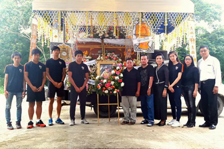 สโมสรเชียงราย ยูไนเต็ด นำโดยนางสลักจฤฎดิ์...