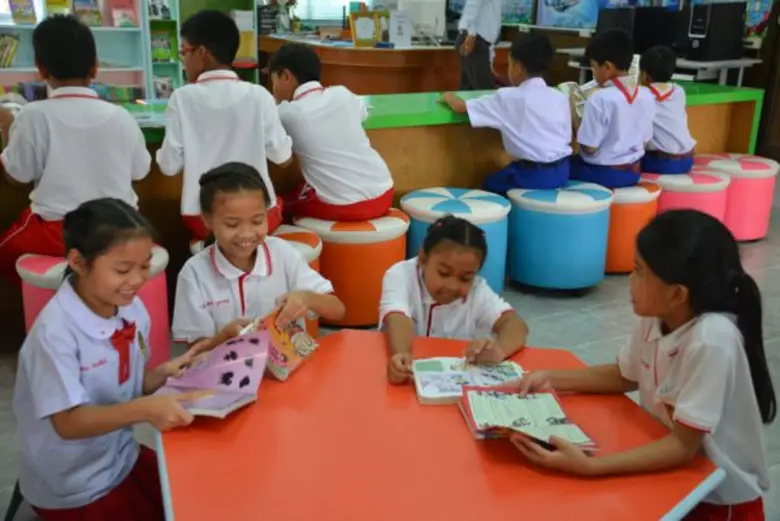 รร.สาธิต มรภ.สงขลา ปั้นหนอนหนังสือน้อยตามรอยสมเด็จพระเทพฯ คว้ารางวัลยอดเยี่ยมระดับประเทศ ครู-รร. ส่งเสริมการอ่าน