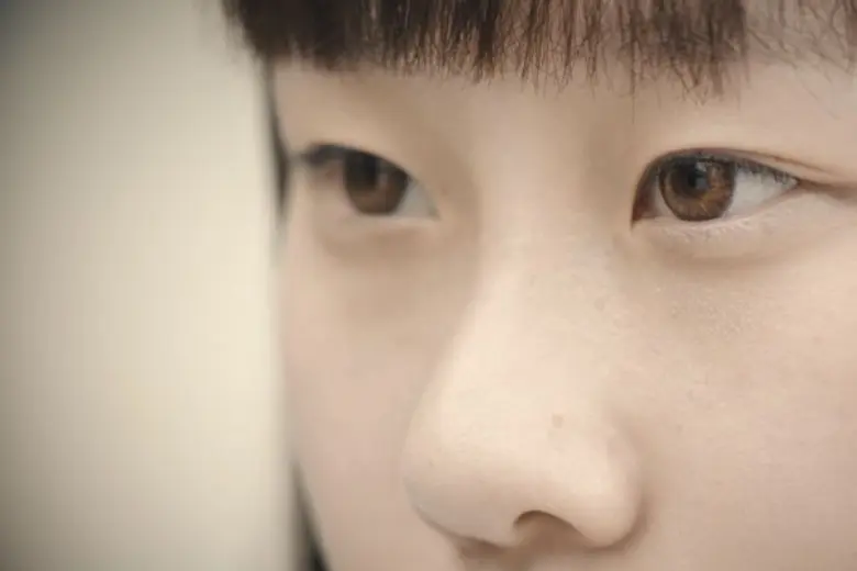 ดีแทค ชวนผู้กำกับสุดแนว เต๋อ นวพล ถ่ายทอดเรื่องราวยิ่งกว่าฝันร้ายของเหยื่อ Cyber Bullying สู่คลิปวีดีโอที่กำหนดชะตาชีวิตคนอื่นได้ด้วยการแชร์