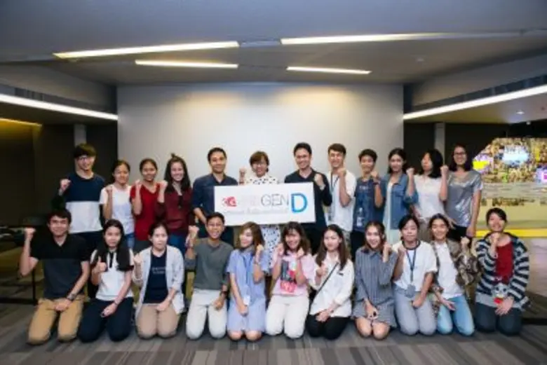 นางสาวพจนีย์พร ชำนาญภักดี ผู้อำนวยการ – ท...