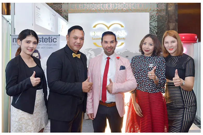 นายจิโรภาส อินทสิทธิ์ (ที่ 2 จากซ้าย) ผู้...