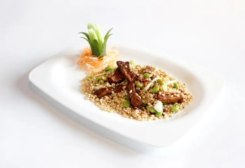 ด้วยแรงบันดาลใจจากอาหารจีนแบบดั้งเดิม ผสม...