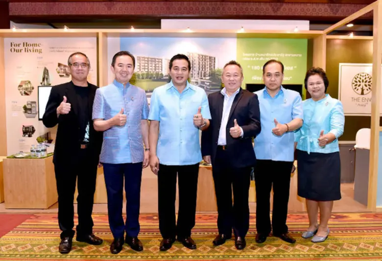 นายวิวัฒน์ เลาหพูนรังษี กรรมการบริหาร บริ...