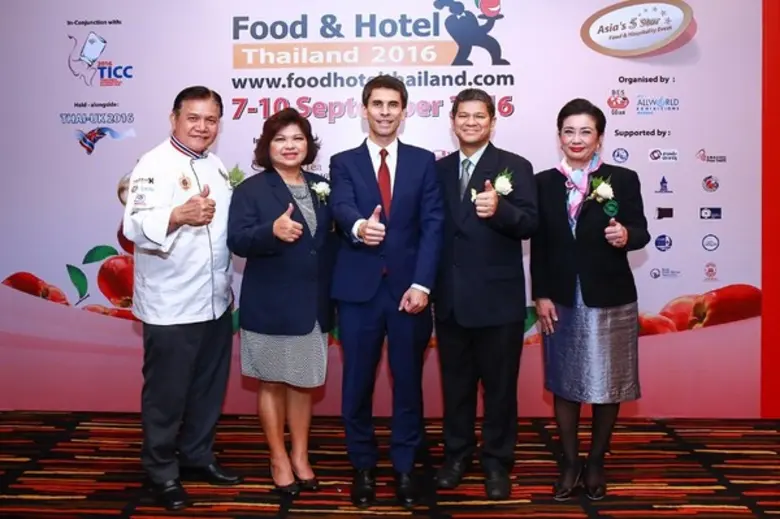 นายฉัททันต์ กุญชร ณ อยุธยา ผู้อำนวยการฝ่า...