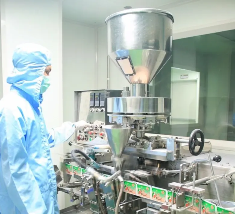 ก้าวสู่ปีที่ ๕๓ วันคล้ายวันสถาปนา โรงงานเภสัชกรรมทหาร ศูนย์การอุตสาหกรรมป้องกันประเทศและพลังงานทหาร