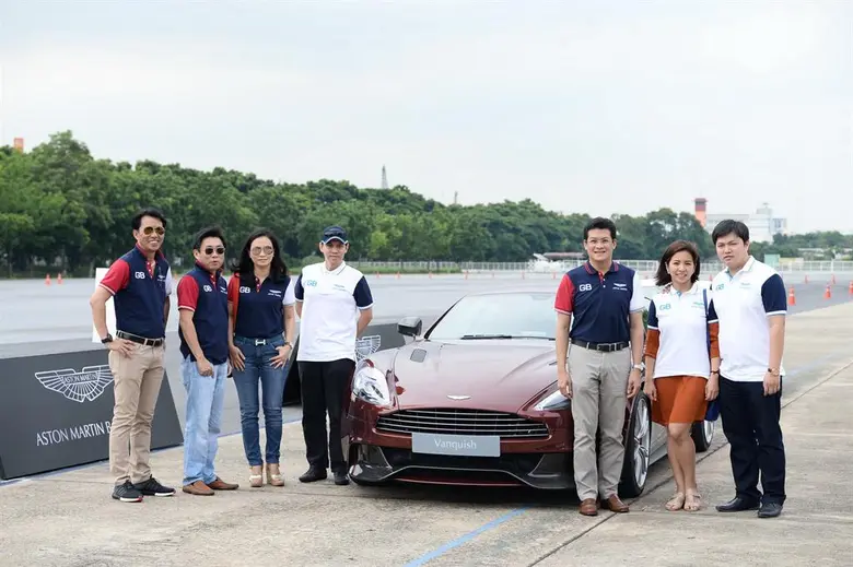 แอสตัน มาร์ติน แบงคอก โดย นายคมกริช นงค์ส...