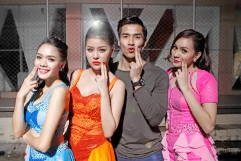 หลังประสบความสำเร็จกับโปรเจ็ค สโมสรชิมิ ว...