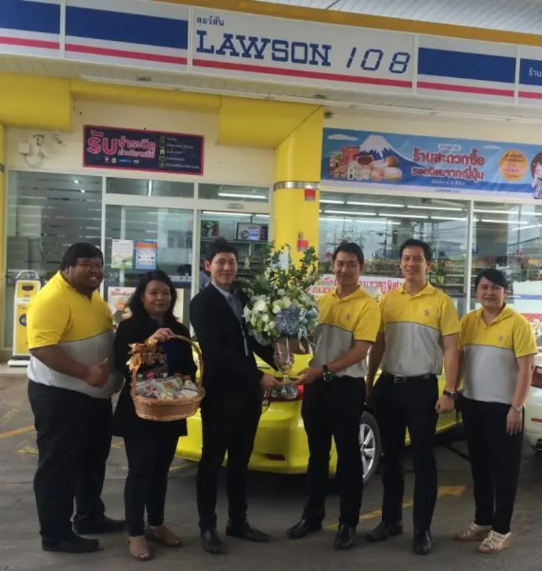 นายมาวีร์ สิมะโรจน์ (ที่ 3 จากขวา) รองกรร...