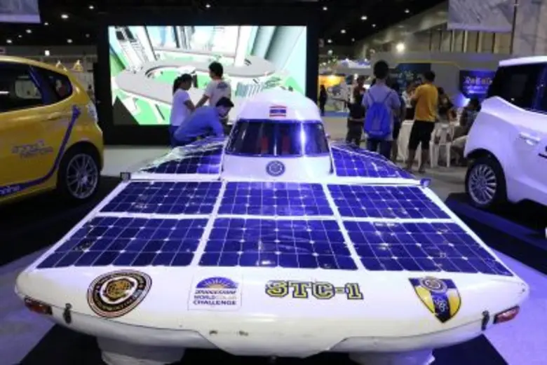 มหกรรมวิทย์ฯ 2559 ชวนน้องเปิดโลกยานยนต์แห่งอนาคต  ชมรถพลังงานแสงอาทิตย์คันแรกของไทย