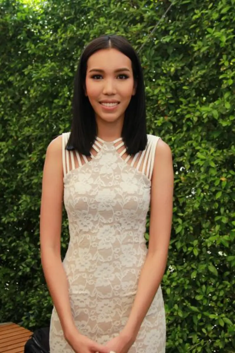 ผู้จัดสาวสวยมากความสามารถแถมยังมีดีกรีเป็...