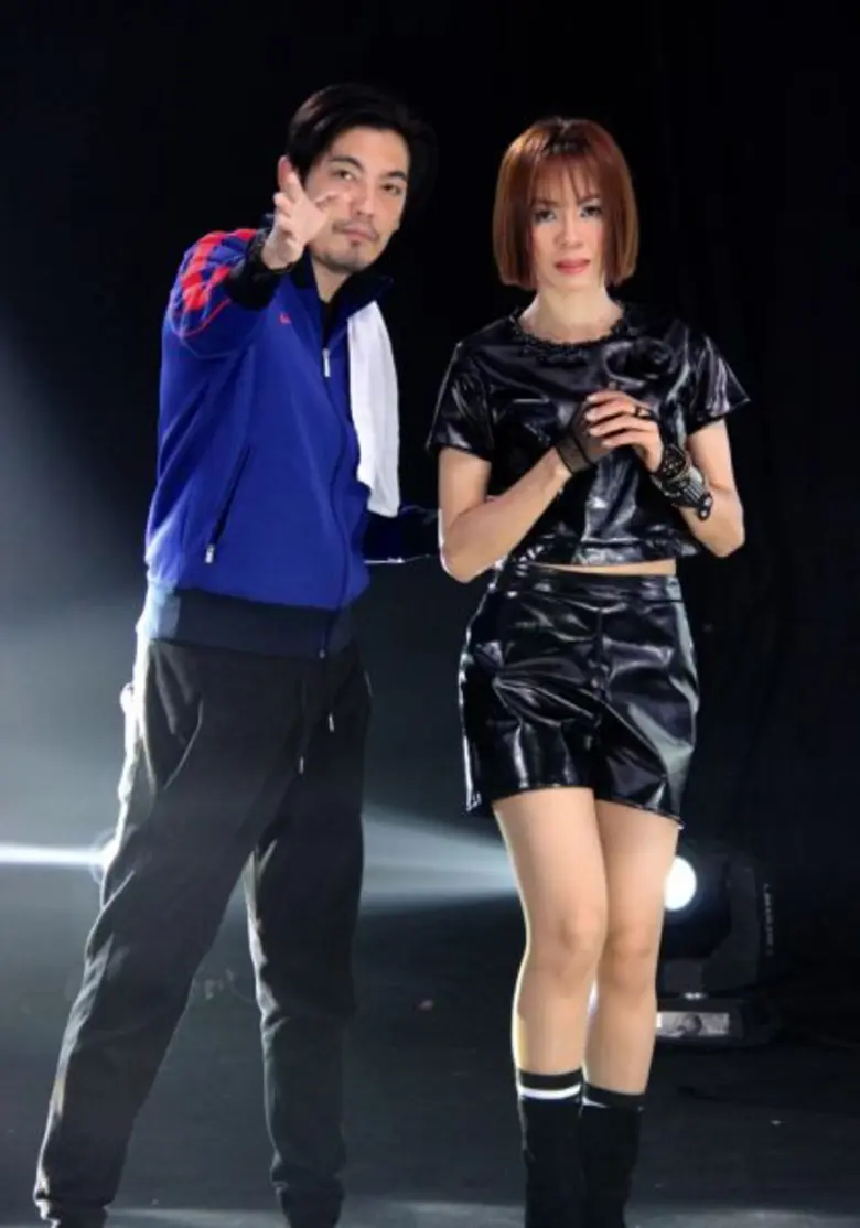 จินตหรา พูนลาภ อาร์สยาม เปลี่ยนลุค โชว์สเต็ปเต้น ดึง ค่อม ชวนชื่น-ปิ๋ม ซีโฟร์ สร้างสีสันผ่านเอ็มวี ฟ้าฮ้องบึ้ม