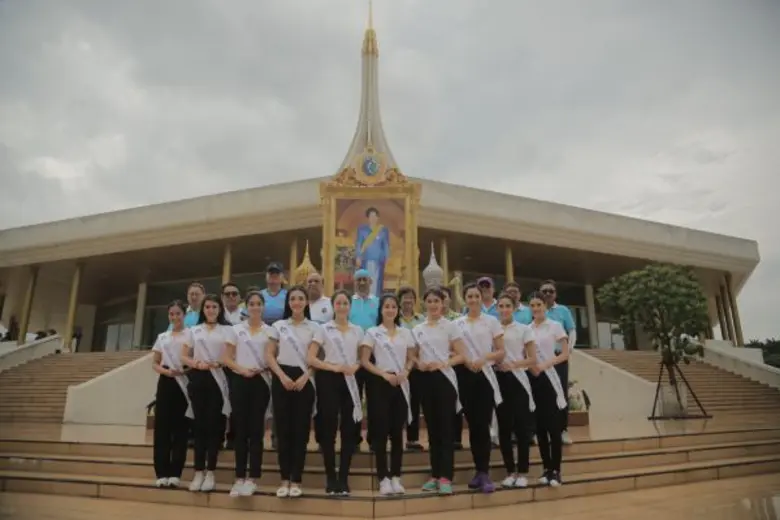 สวนหลวง ร.9 จัดงาน "วันรวมใจปลูกต้นปาล์มง...