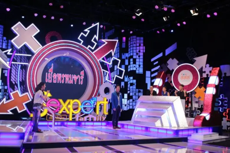 “ดีเจนุ้ย” พร้อมเปิดประสบการณ์เรื่องเพศ แนะวัยรุ่นกับพ่อแม่ควรเปิดใจคุยกัน