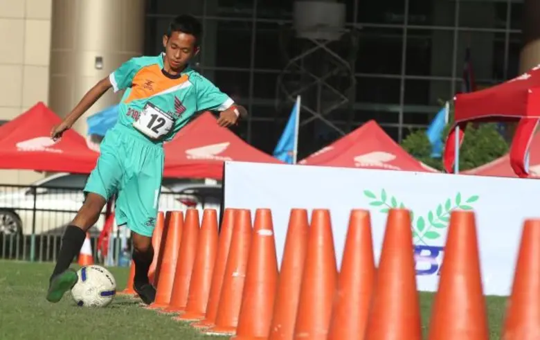 แข้งเยาวชนโรงเรียนบ้านบึง (มนูญวิทยาคาร) ...