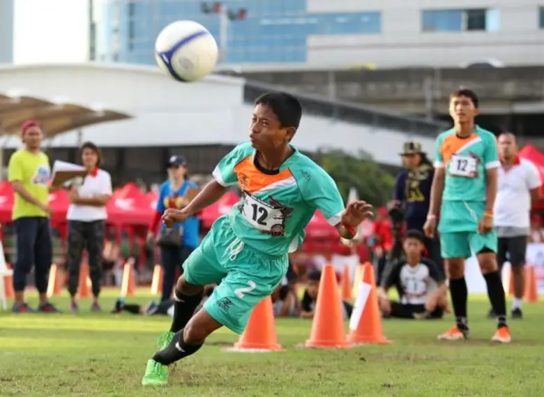 "บ้านบึง" จุดพลังฝันสำเร็จประเดิมแชมป์ “สพฐ.-เอ.พี.ฮอนด้า เรด แชมเปี้ยน แข่งขันทักษะฟุตบอลชิงแชมป์ไปอังกฤษปี 6" คว้าโควตาอบรมฝีเท้าถึงถิ่น "ปิศาจแดง" ทีมแรก