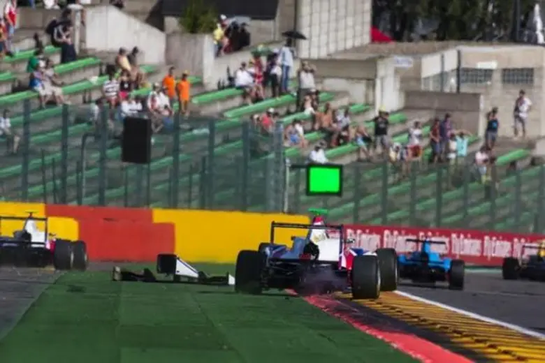 แซนดี้สุดเซ็ง รถพังที่เบลเยียมในศึกจีพีทรี