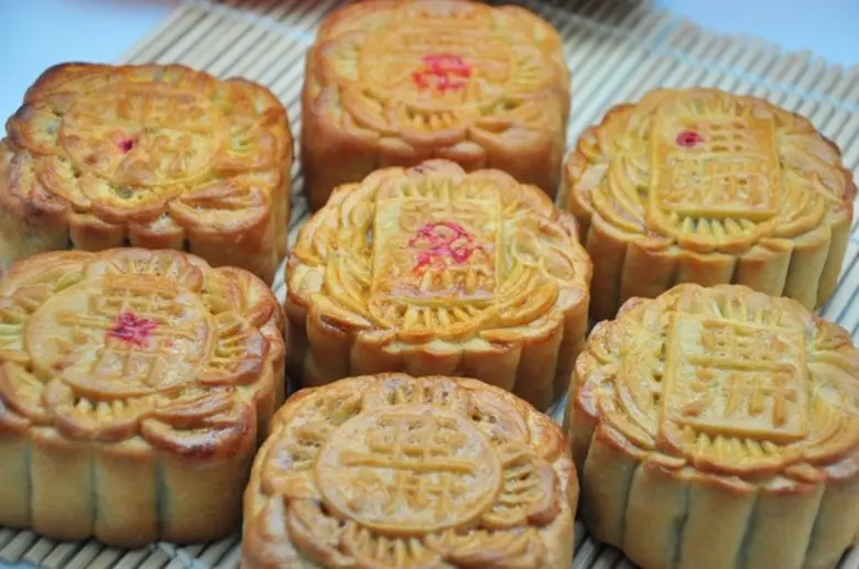 โรงแรมเอเชีย กรุงเทพ ขอเชิญทุกท่านมาพบกับ...