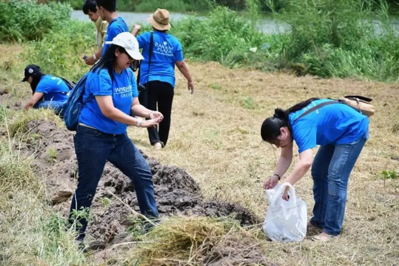 โรงแรมแม่น้ำ ปลูกป่าเพื่อสังคม