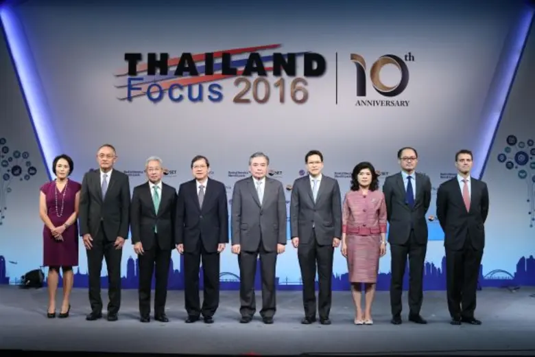 อภิศักดิ์ ตันติวรวงศ์ รัฐมนตรีว่าการกระทร...