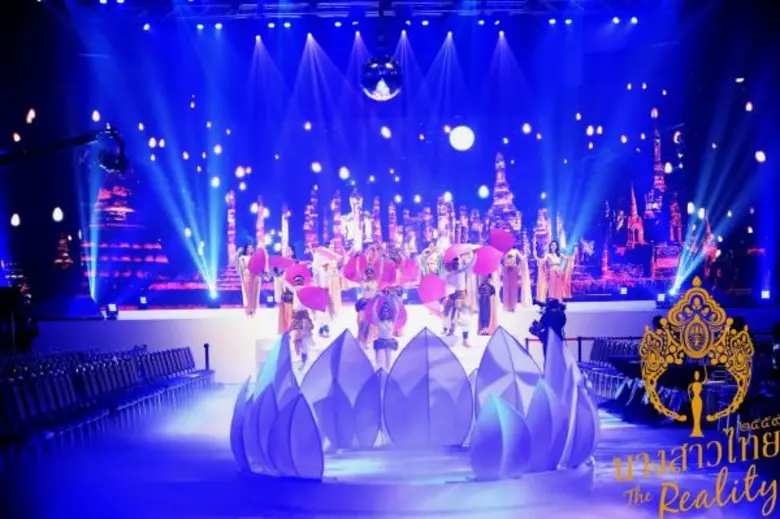 เวทีประกวด“นางสาวไทย2559”เปลี่ยนเวทีเป็น “รันเวย์” รอบสื่อโชว์ชุดไทย 3 ยุคผสมเทคนิคตระการตาล้ำสมัย เผยกติกา 2 สาวงามทำคะแนนเรียลลิตี้สูงสุดชิง 12 คนสุดท้าย