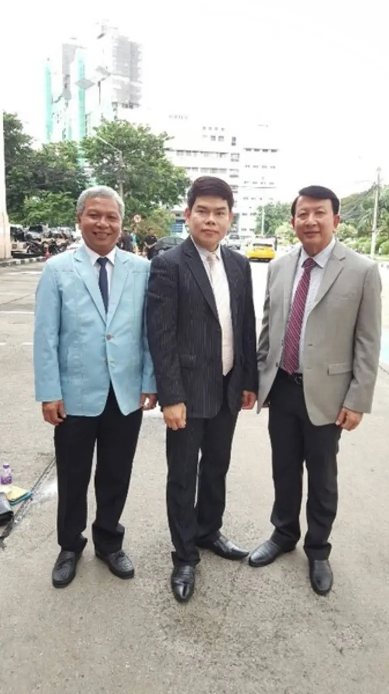 ออลไทยแท็กซี่ เข้าร่วมโครงการ “รณรงค์ให้แท็กซี่ทุกคันปลอดควันบุหรี่ 100%” พร้อมติดสติ๊กเกอร์ “ห้ามสูบบุหรี่”