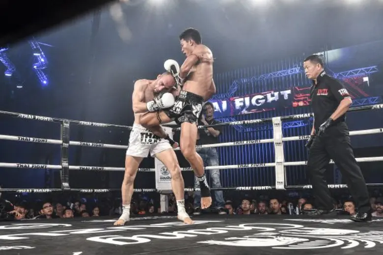 อีซูซุยินดีกับ 2 แชมป์มวยอีซูซุ สร้างผลงานสุดยอดใน “THAI FIGHT พระจอมเกล้าลาดกระบัง”