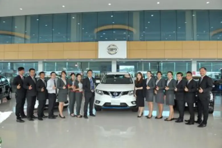 สยามนิสสัน ร้อยเอ็ด ปลื้ม คว้ารางวัลสุดยอดผู้จำหน่ายยอดเยี่ยม Nissan Global Award 2016