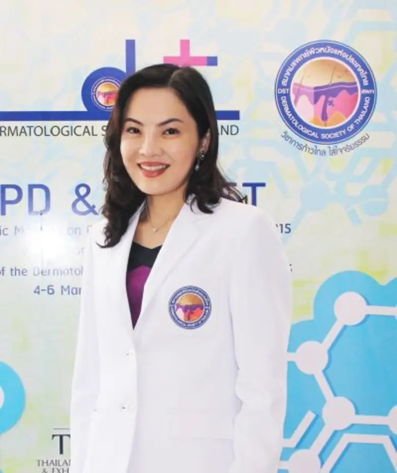 ภาวะเหงื่อออกเป็นเลือด โดย รศ.พญ.รังสิมา วณิชภักดีเดชา ประชาสัมพันธ์สมาคมแพทย์ผิวหนังแห่งประเทศไทย