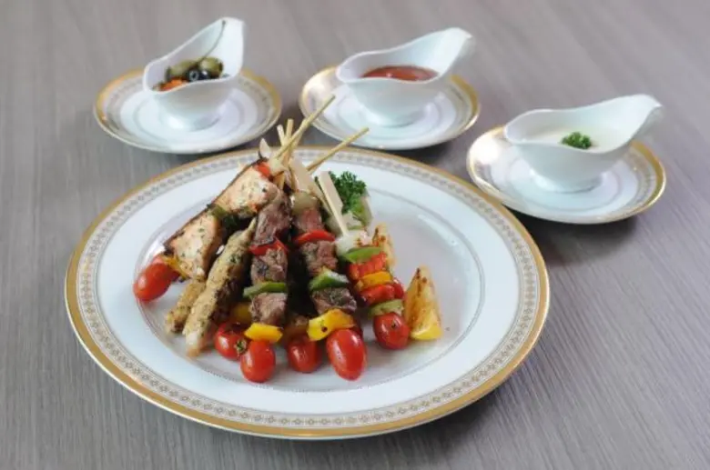 ห้องอาหารบารากัต โรงเรมอัล มีรอซ (Al Mero...