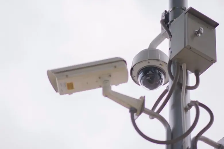 กล้องวงจรปิด หรือระบบรักษาความปลอดภัยแบบว...