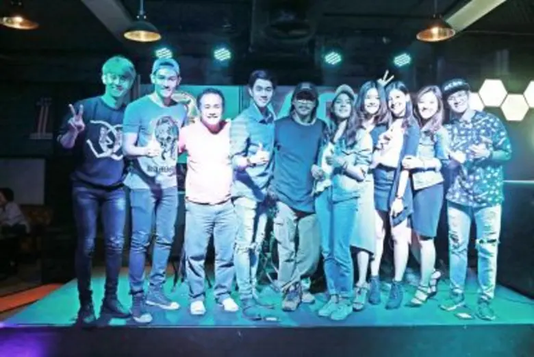 ฉลองปิดกล้องเป็นที่เรียบร้อย สำหรับซีรี่ส...