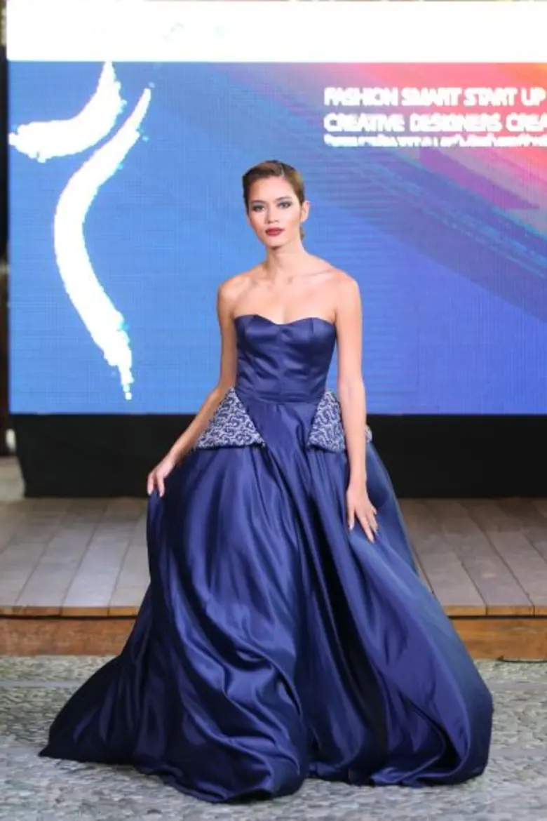 กระทรวงอุตสาหกรรมเดินหน้าดัน SMEs สู่ตลาดโลก ตามแผน 'Global Reach’ เปิดเวทีพัฒนา การออกแบบแฟชั่นเชิงสร้างสรรค์สำหรับนักศึกษา ผลักดันไทยเป็นเมืองแฟชั่นระดับสากล