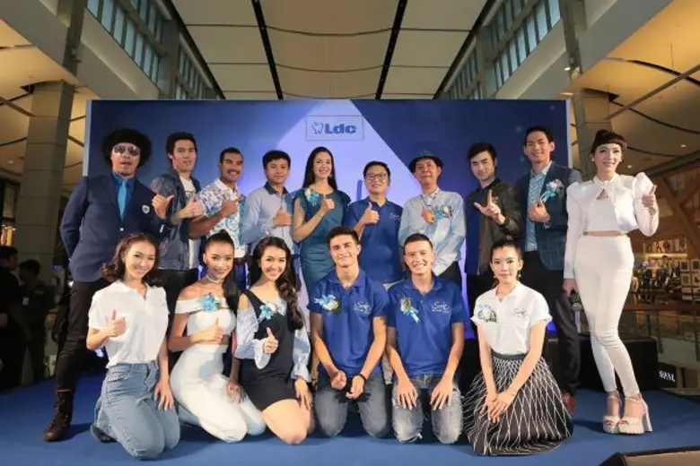 ทันตแพทย์วัฒนา ชัยวัฒน์ หรือ หมอหนึ่ง (แถ...