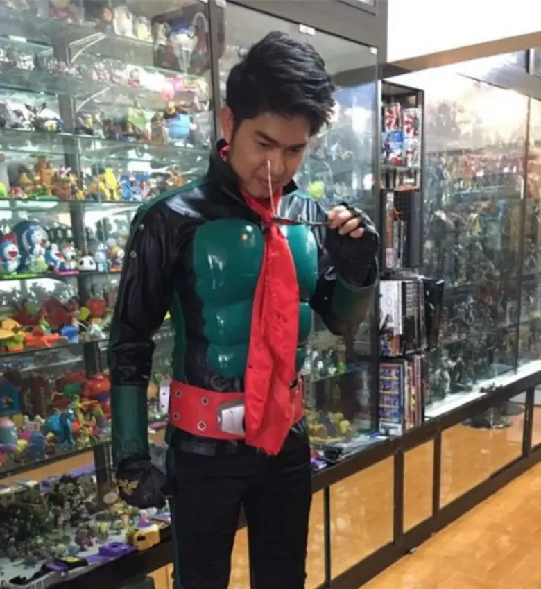 พอได้ใส่ชุดมดเอ็กซ์ระหว่างถ่ายรายการ "อึ้...