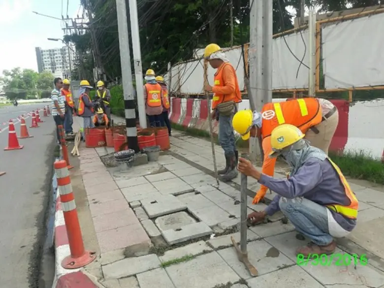 โครงการรถไฟฟ้าสายสีเขียว(เหนือ) ช่วงหมอชิต-สะพานใหม่-คูคต จัดกิจกรรม “ลอกท่อระบายน้ำเพื่อคนที่เรารัก”ตามแนวสายทางการก่อสร้างของโครงการฯ