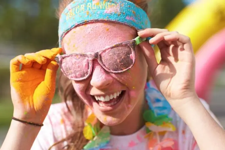 กลับมาอีกครั้งกับ เดอะ คัลเลอร์ รัน? กิจกรรมวิ่งสาดสี 5 กม. ที่เต็มไปด้วยสีสันสุดจี๊ดและความสนุกสุดขั้วกว่าเดิม