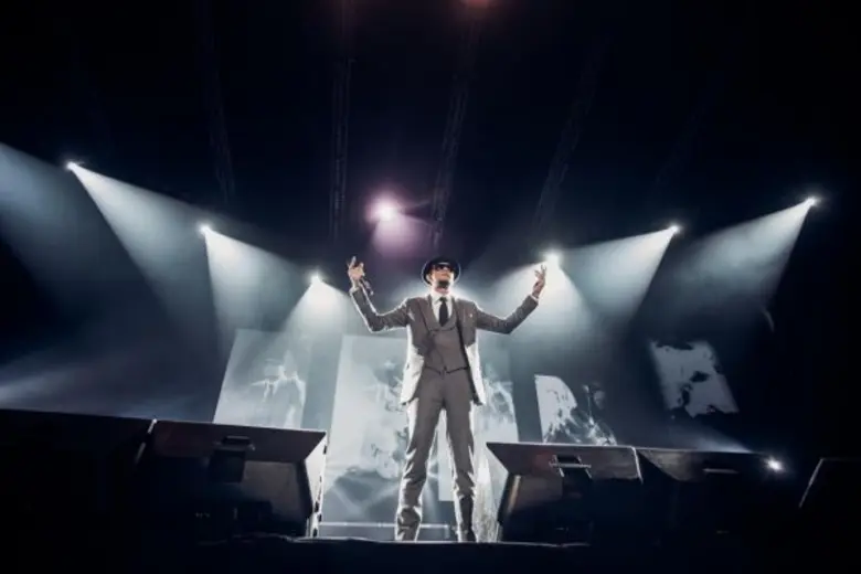 9 หนุ่มหล่อจัดเต็ม ครบทุกอรรถรส “คูลฟาเรนไฮต์ 93 present Love Laugh Cry with 9 Men”