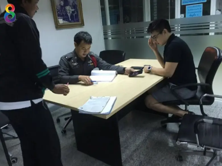 “ฟลุค-แอปเปิ้ล” ควบรถหรู ชน “มอเตอร์ไซค์” พังยับ ยัน! รับผิดชอบเต็มที่