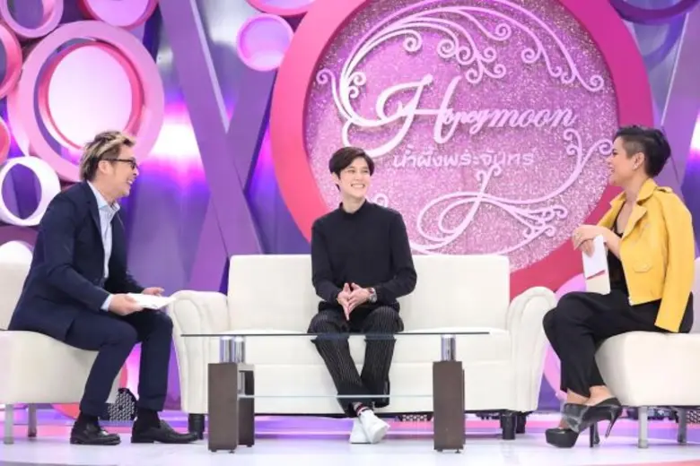 ทีวีไกด์: รายการ “น้ำผึ้งพระจันทร์” “เจี๊ยบ-ลลนา” ครั้งหนึ่งเคยช้ำหนัก เผยเรื่องอกหัก ถึงขั้นฟูมฟาย!!! ในรายการ “น้ำผึ้งพระจันทร์”