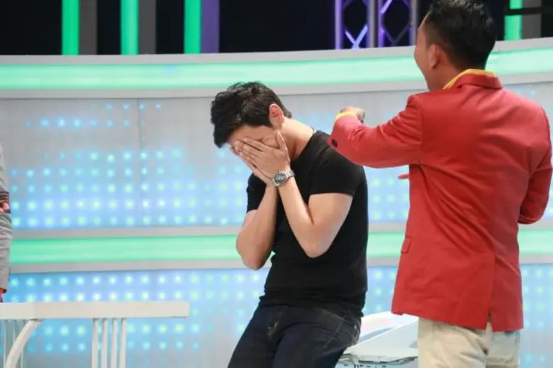 ทีวีไกด์: รายการ “I Can See Your Voice” ซุปตาร์ ขาร็อค!!! “โอม ค็อกเทล” ต้องตามหาคู่ฟีเจอริ่ง ใน “I Can See Your Voice”