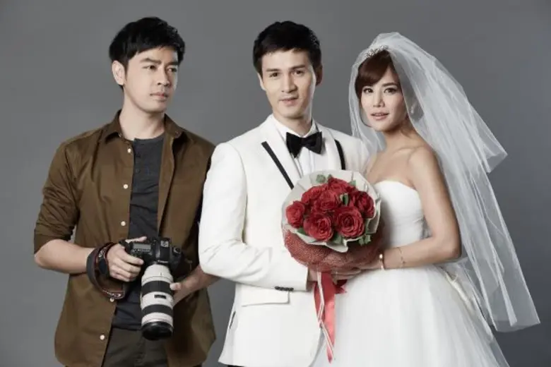 “ช่อง 8” ส่ง “ระบำไฟ” ลงจอ ดึง “ออย – ก้อย-เปปเปอร์-อ้อม” เฉือนอารมณ์เดือด