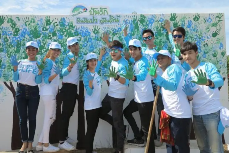 “บิ๊กเอ็ม-เซฟฟานี่” นำทีมนักแสดง ช่อง 7 สี ค่ายผู้ผลิต และตัวแทนคนในพื้นที่ ปลูกป่า 60 ไร่ ในกิจกรรม “ปันรัก คืนผืนป่า สู่ผืนดิน” โดยโครงการ 7 สีปันรักให้โลก