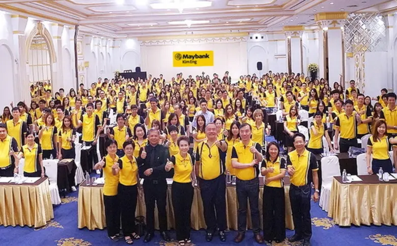 นายมนตรี ศรไพศาล และ นางบุญพร บริบูรณ์ส่ง...