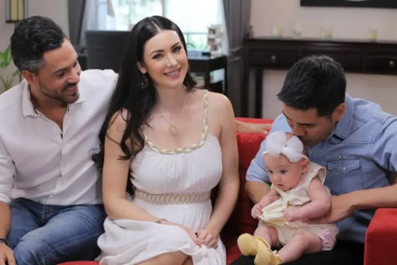 ทีวีไกด์: รายการ "WOODY (วู้ดดี้)" “วู้ดดี้” บุกสัมผัสสองผู้หญิง 2 สไตล์สวยเก่งและน่าทึ่ง “นาตาลี เกลโบว่า - วานิกะ ชีวิน”