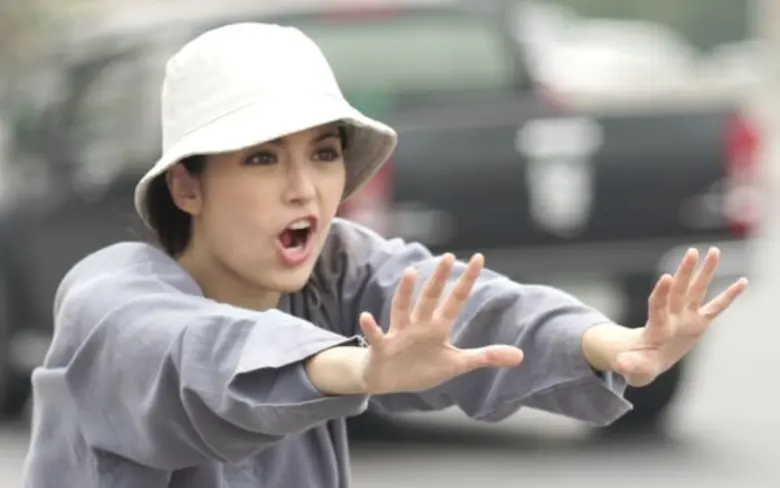 โซฟี่ อัปสรสิริ ปลอมตัวเป็นขอทาน!!! รอดตายหวุดหวิด ในละคร “นางฟ้าเปื้อนฝุ่น”