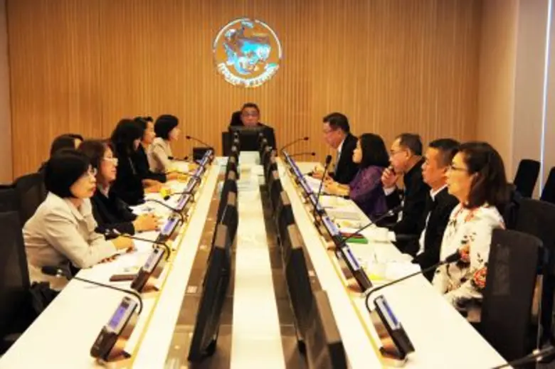 นายประสิทธิ์ สืบชนะ ผู้ตรวจราชการกระทรวงก...