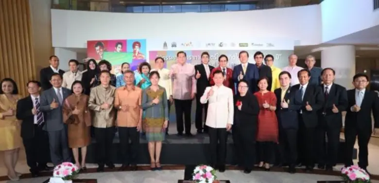 พล.อ.ธนะศักดิ์ ปฏิมาประกร รองนายกรัฐมนตรี...