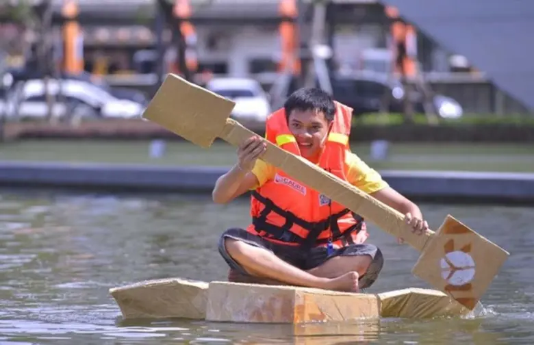 ประเพณีรับน้องสุดแนว “ปล่อยเป็ด”