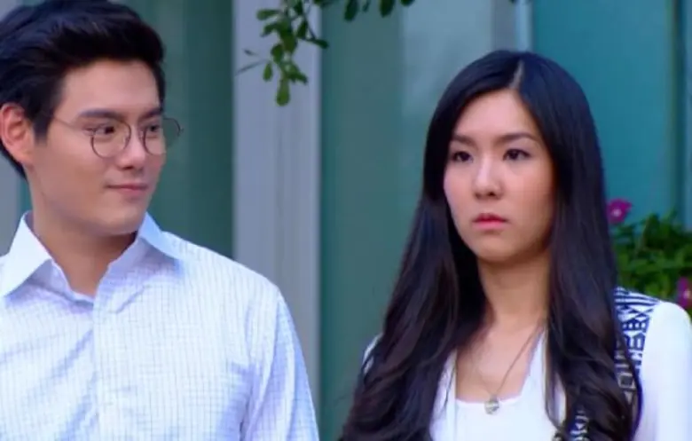 ทีวีไกด์: เรื่องย่อตอนละคร ม่านดอกงิ้ว (ช่อง28) ตอนที่ 19 (วันศุกร์ที่ 9 กันยายน 2559)